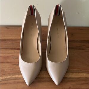 Tommy Hilfiger Tan Heels